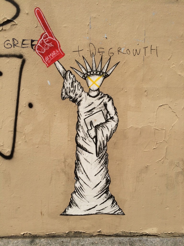 Paris street art statue of liberty
