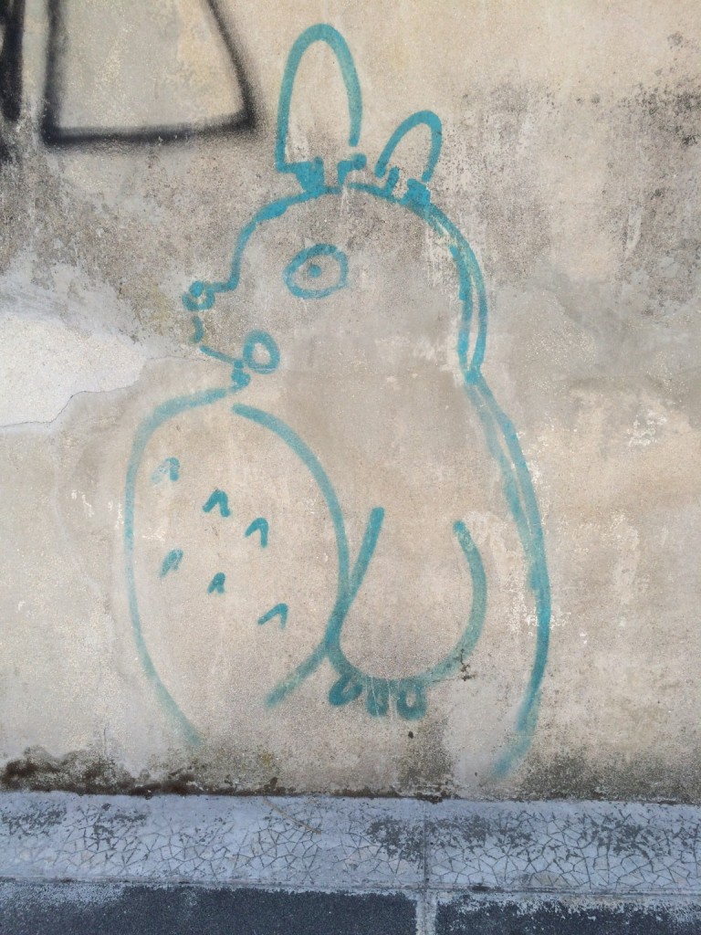 Totoro graffiti