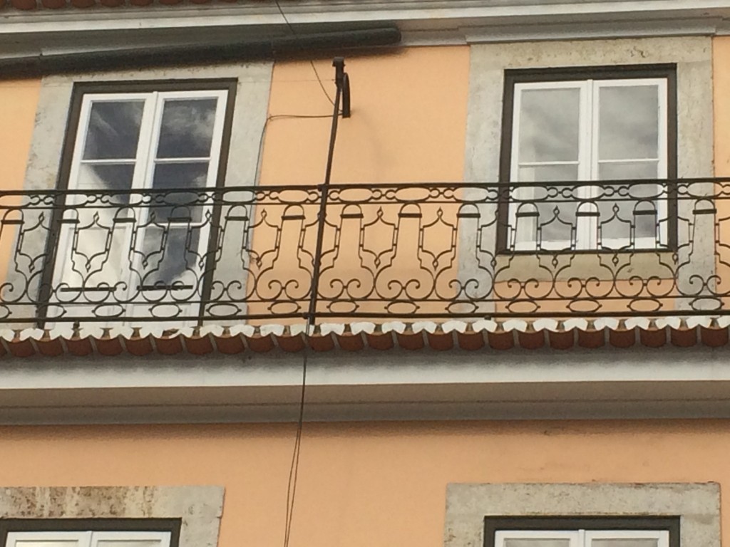 proud_railing_lisbon