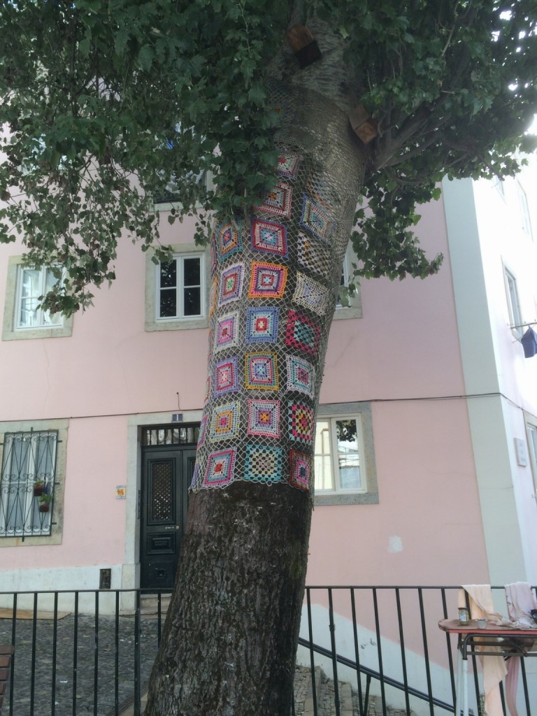 yarn_bomb_lisbon